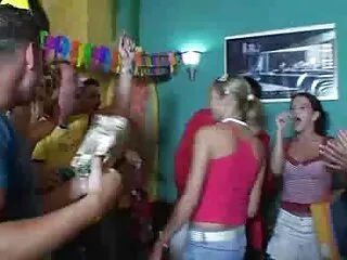 Nézd meg a videót pornó-élvezze a tini lány pornó oldalak ingyen Diane Dee, Szőrös, Nagy Mellek, Nagy Segg jó minőségű, a kategóriában Szopás, cum.
