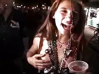 Pornó videók nézése xxx filmek ingyen egy nagy mellű lány, jó minőségű, a Nagy Mellek kategóriájába tartozik.